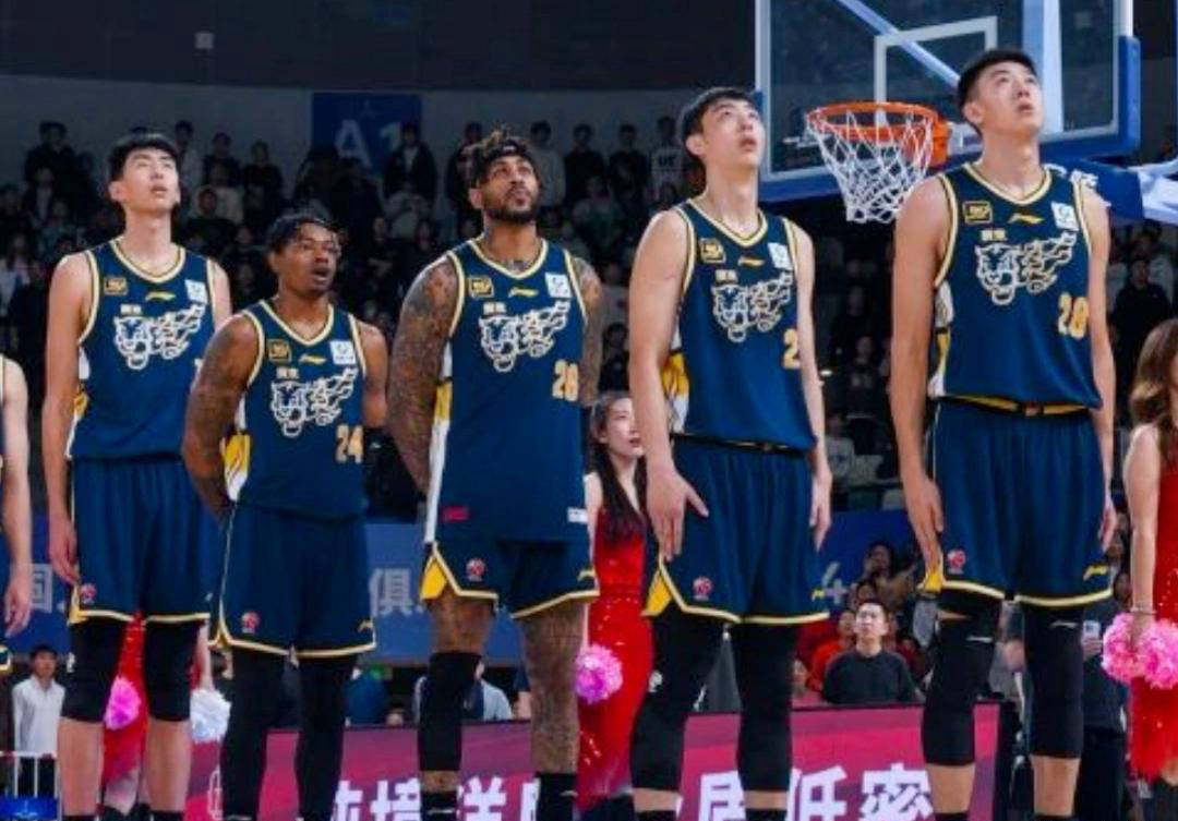 包含龙争虎斗,篮球联赛决战即将上演的词条 包含龙争虎斗,篮球联赛决战即将上演的词条