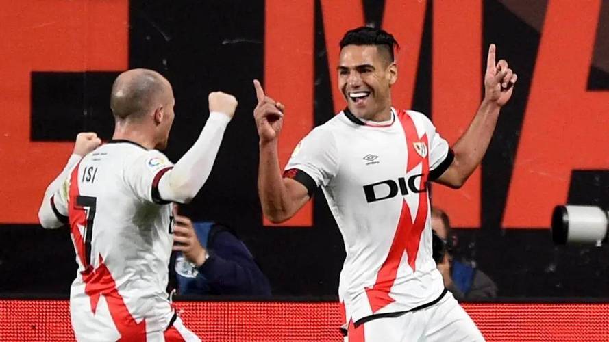 皇家社会再获胜仗,继续排名上升的简单介绍 皇家社会再获胜仗,继续排名上升的简单介绍