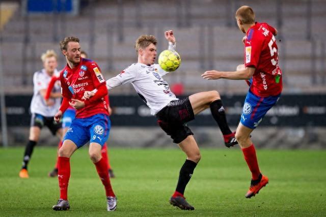 开云体育官网-包含沙尔克队主场不敌对手，遭遇失利的词条