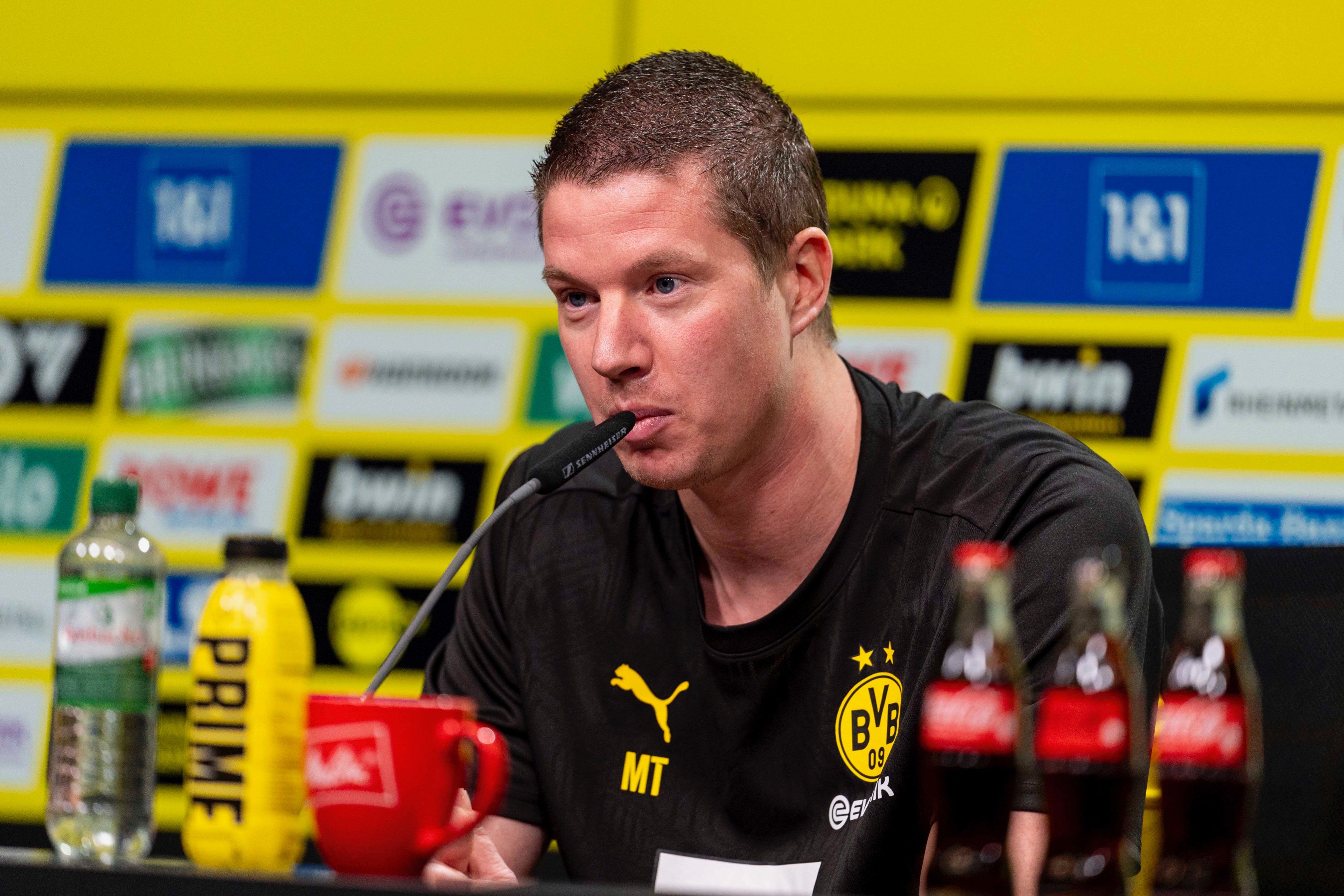 关于多特蒙德主帅遭遇人事危机,球队面临挑战的信息 关于多特蒙德主帅遭遇人事危机,球队面临挑战的信息