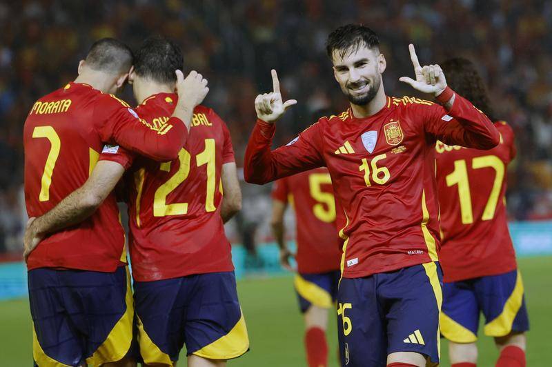 欧国联名将倾力出战，助球队夺冠助阵