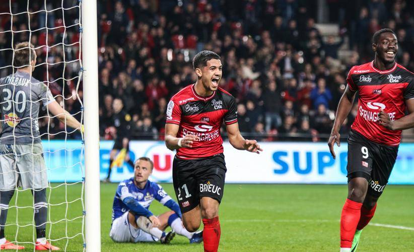 开云体育在线-甘冈主场告捷，豪取三分追赶前列的简单介绍