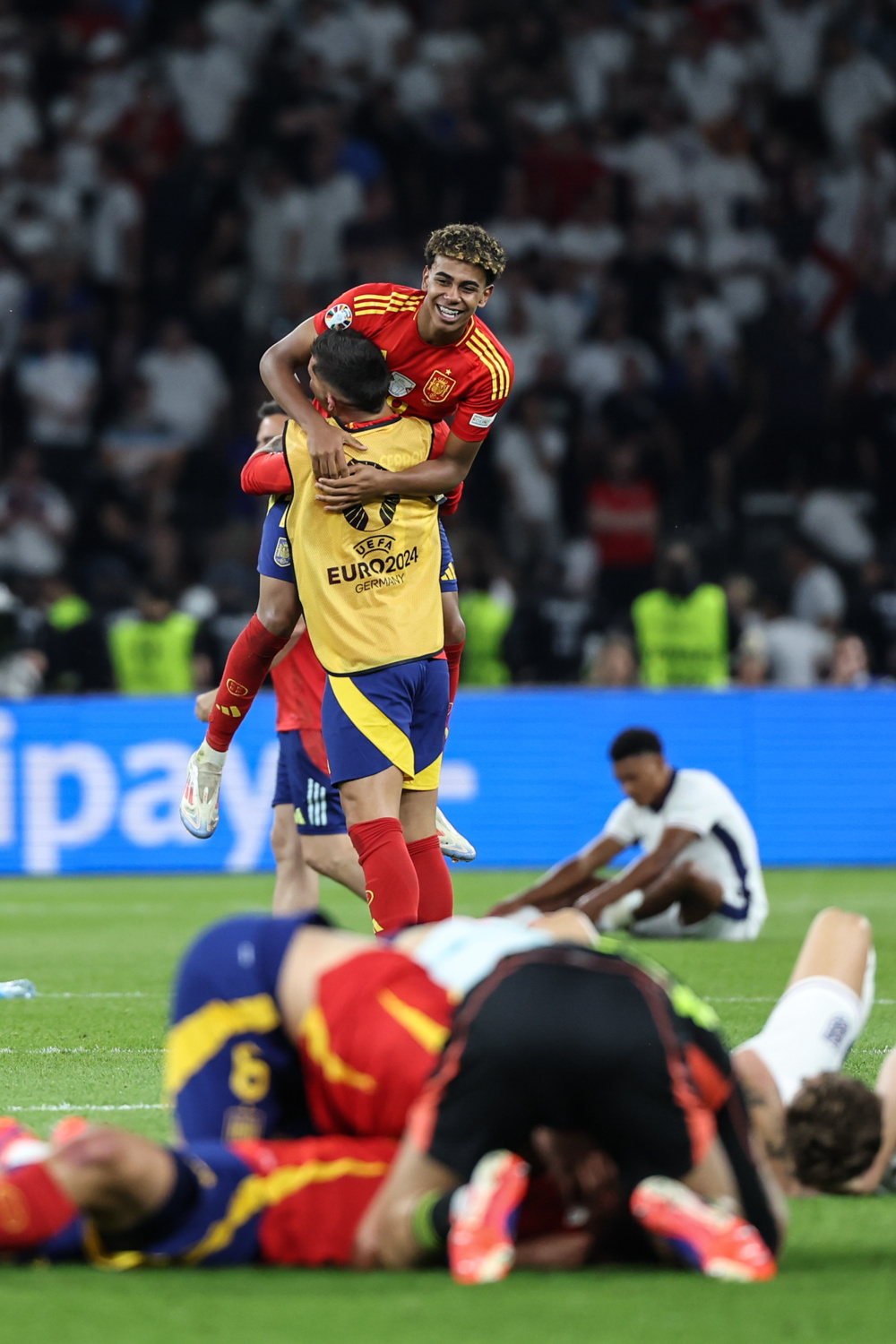 开云下载-西班牙选手在国际比赛中大放异彩