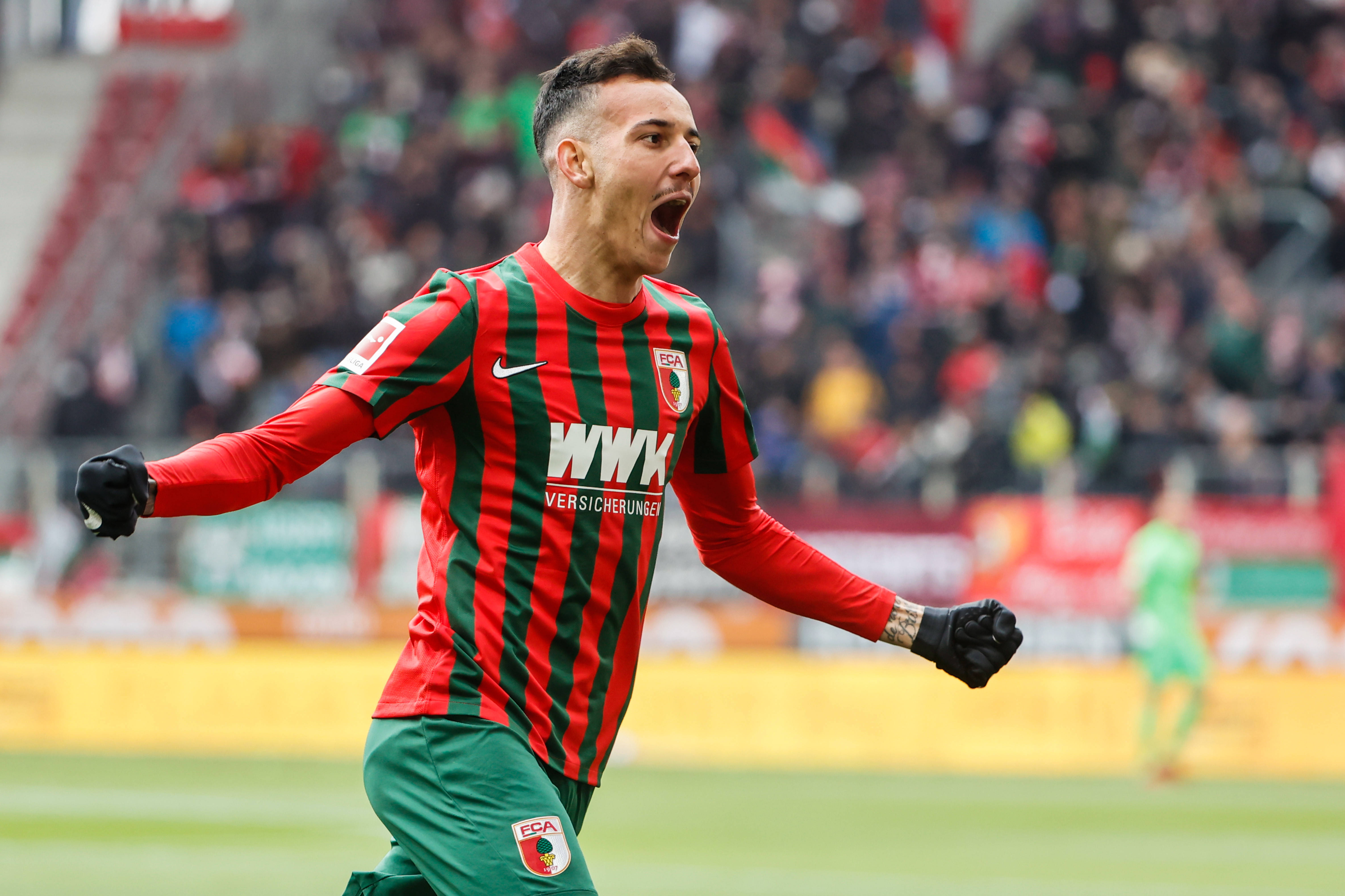 开云体育在线-奥格斯堡队阵容调整，取得一场宝贵胜利