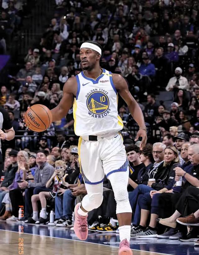 勇士队员技术精湛,以实力傲视群雄的简单介绍 勇士队员技术精湛,以实力傲视群雄的简单介绍