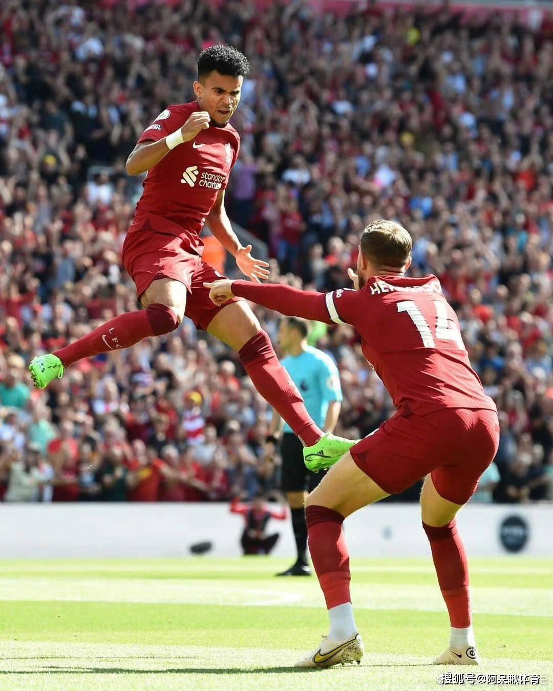 曼城客场不敌对手,英超争冠形势严峻 曼城客场不敌对手,英超争冠形势严峻