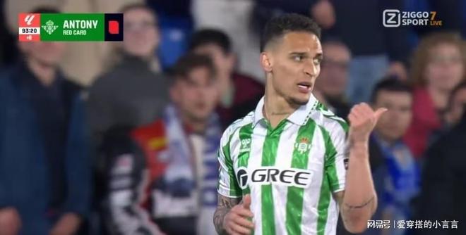 开云体育下载-球星因红牌禁赛，俱乐部遭遇比赛困境