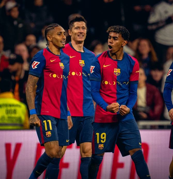 开云平台-关于卡茨精彩进球帮助球队赢得连胜，冲击榜首的信息