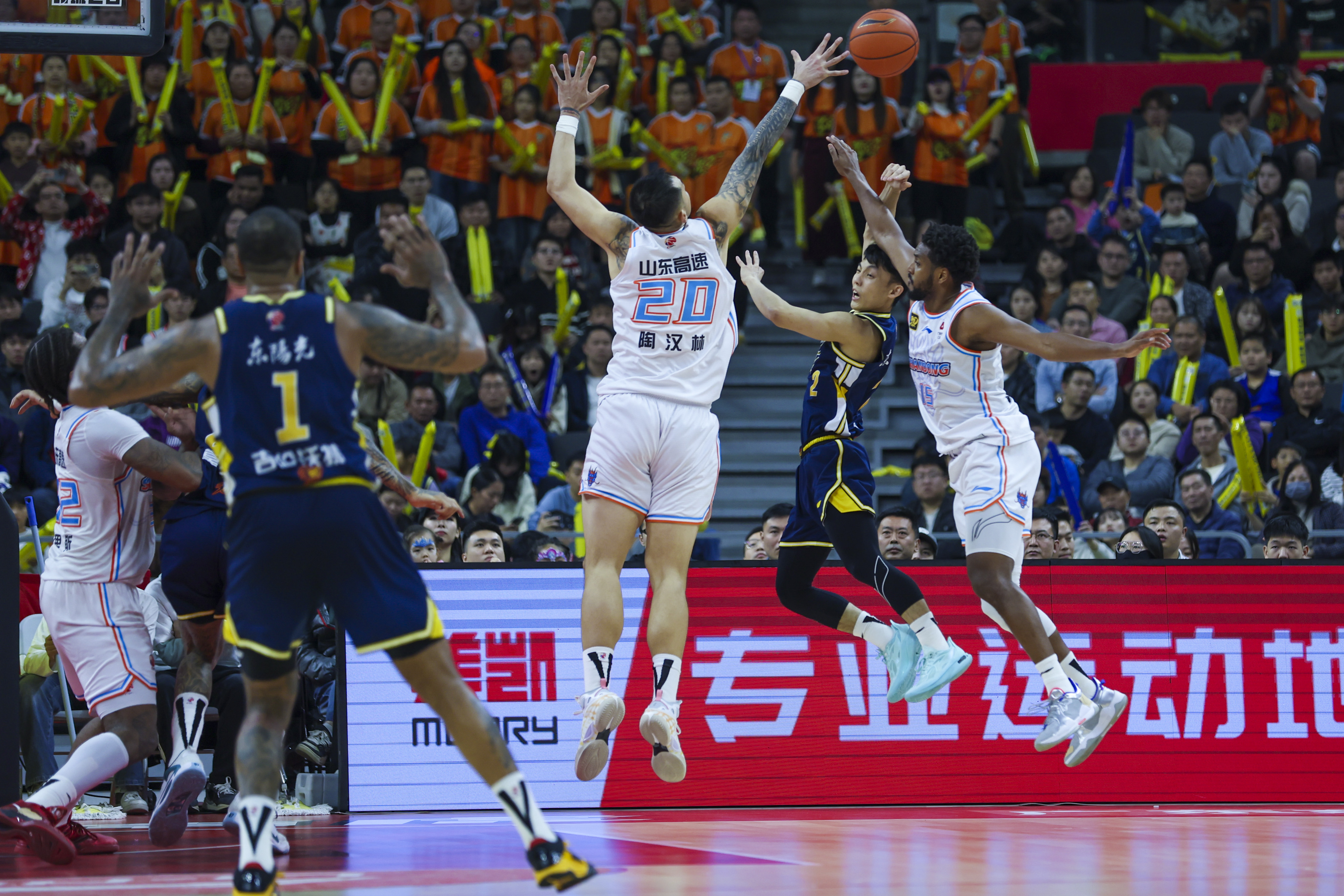 CBA各队备战新球季挑战 CBA各队备战新球季挑战