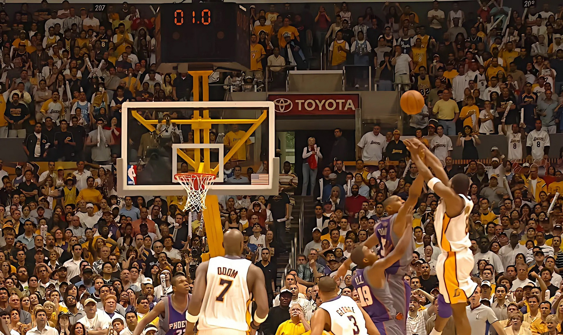 明星球员再现绝杀瞬间,掀起球迷狂欢的简单介绍 明星球员再现绝杀瞬间,掀起球迷狂欢的简单介绍