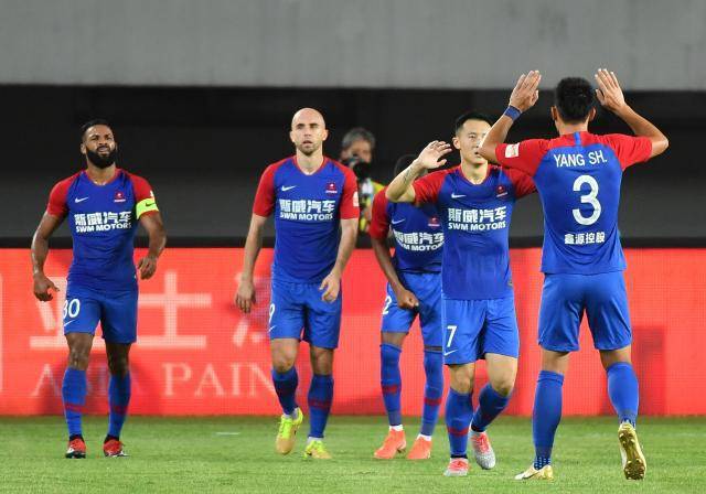 开云体育中国-广州富力力克重庆斯威，实现主场两连胜的简单介绍