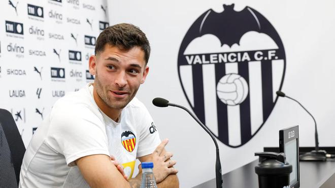 开云体育官方网站-包含瓦伦西亚主帅辞职，球队陷入困境的词条