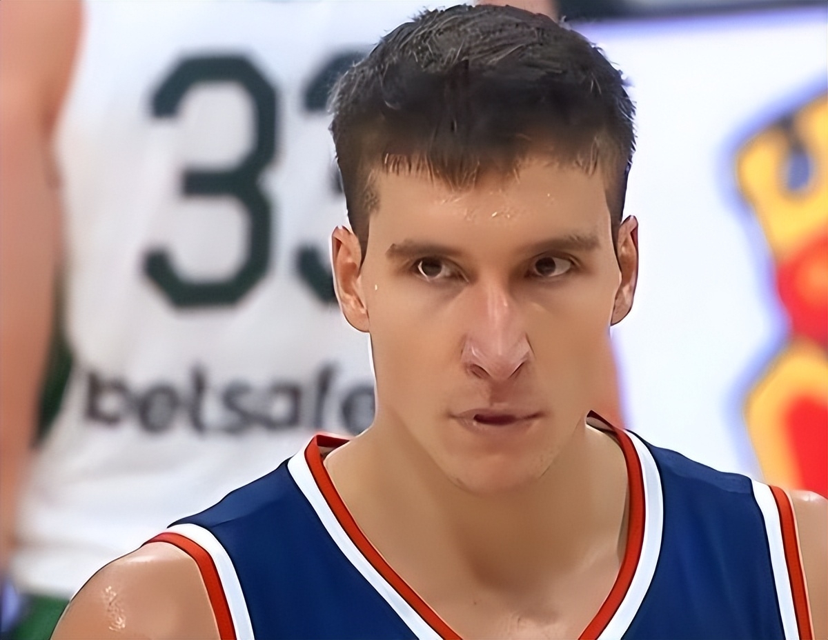 开云体育app-塞尔维亚队客场挑战斯洛伐克队，取得关键胜利的简单介绍