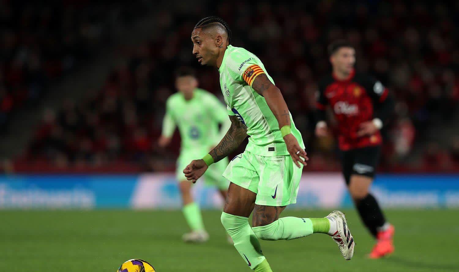 开云体育登录-包含球星闪耀夺心，球场舞台精彩绝伦的词条