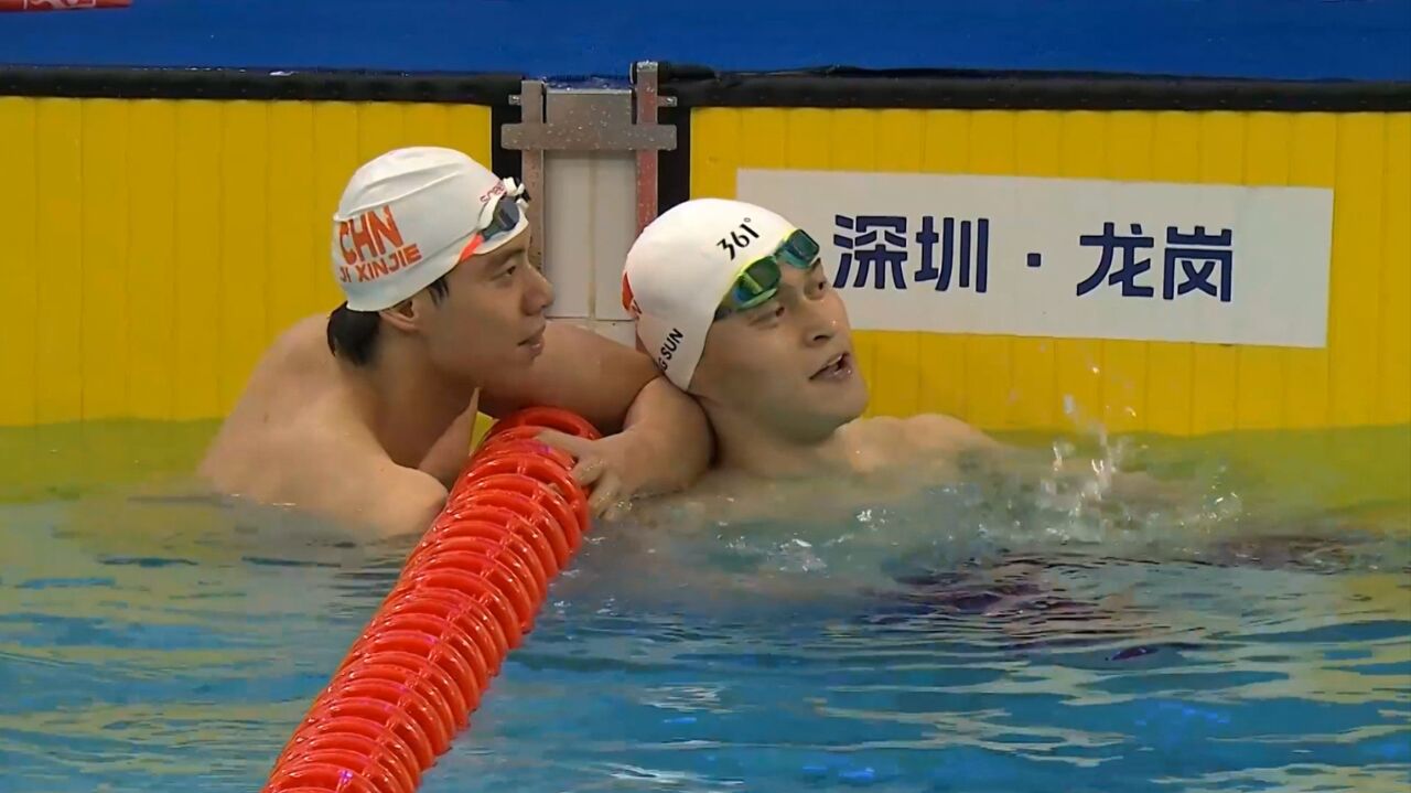 关于游泳男子蝶泳决赛场面激烈,谁能冲刺到终点的信息 关于游泳男子蝶泳决赛场面激烈,谁能冲刺到终点的信息