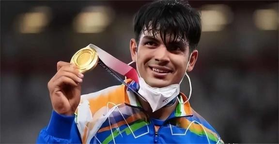 开云体育官方网站-印度选手突破个人纪录，朝着金牌进发