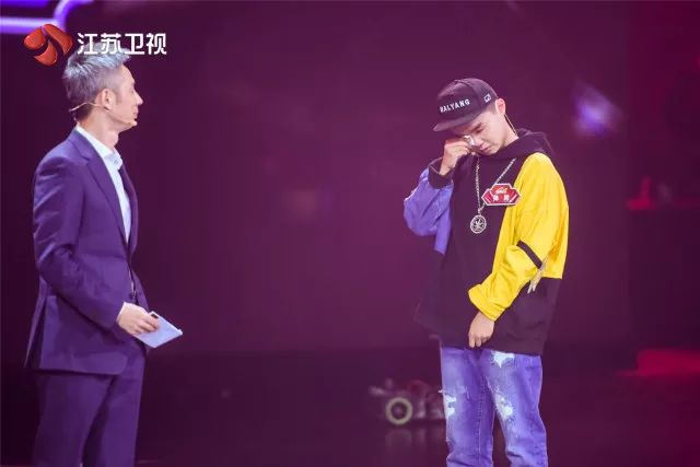 绝地逆袭！超级巨星突围全明星队，火爆足球盛宴的简单介绍