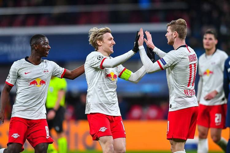 开云体育官网-摩尔多瓦队成功晋级，球员状态出众