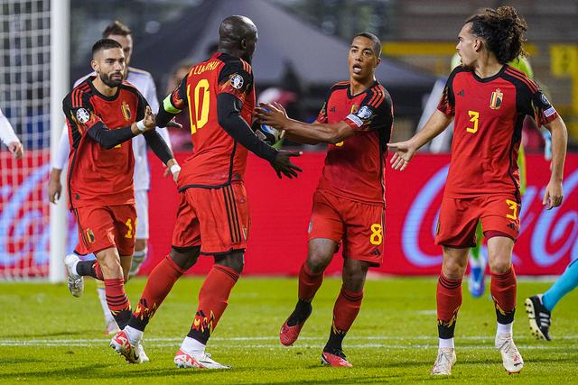 开云体育官网-绝地反击！欧预赛中某队苦战扳平比分的简单介绍