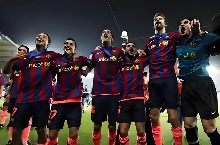 曼城主场告负,欧冠出局前景堪忧! 曼城主场告负,欧冠出局前景堪忧!