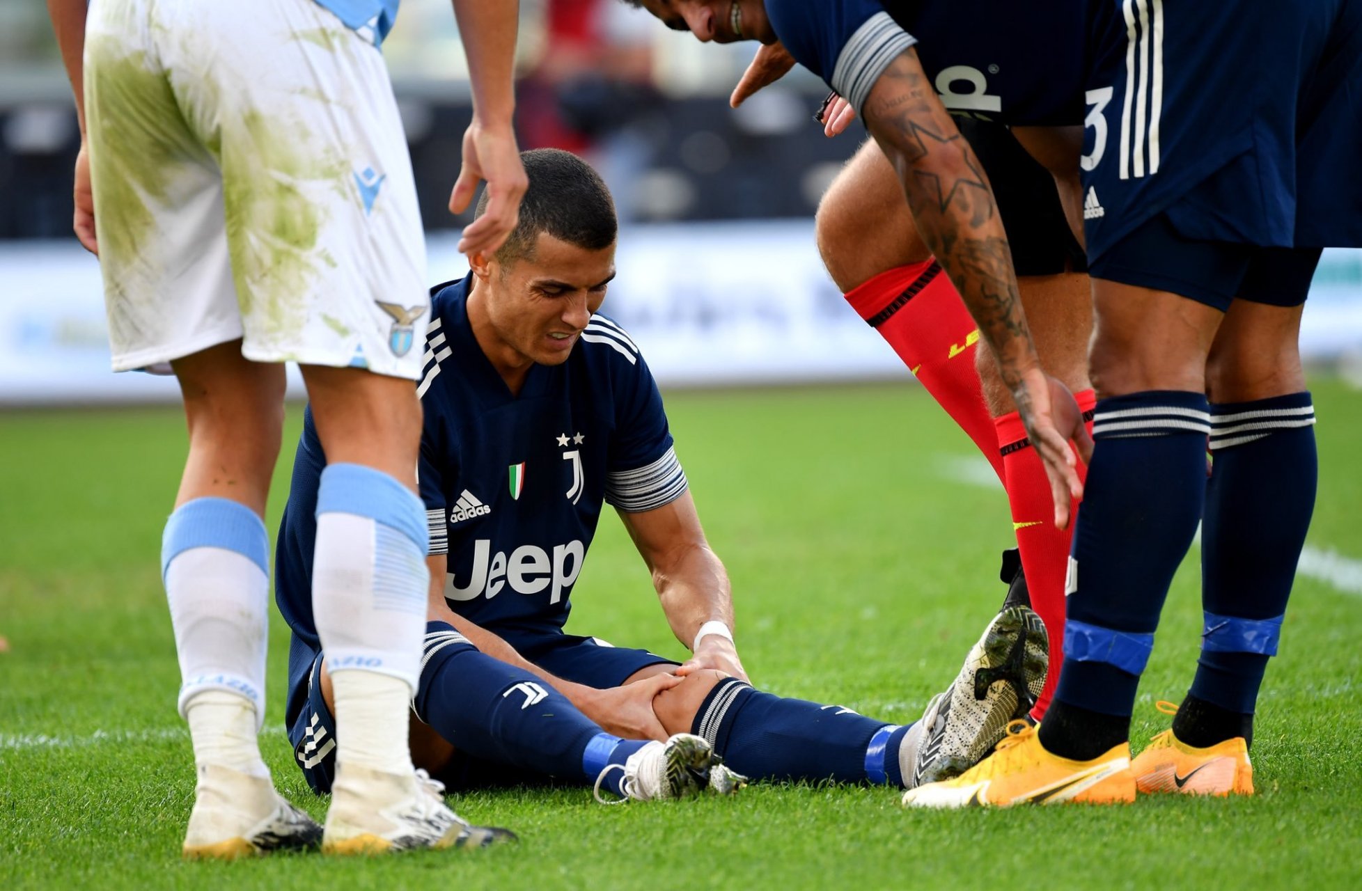 开云体育下载-尤文客场不利，无缘半决赛