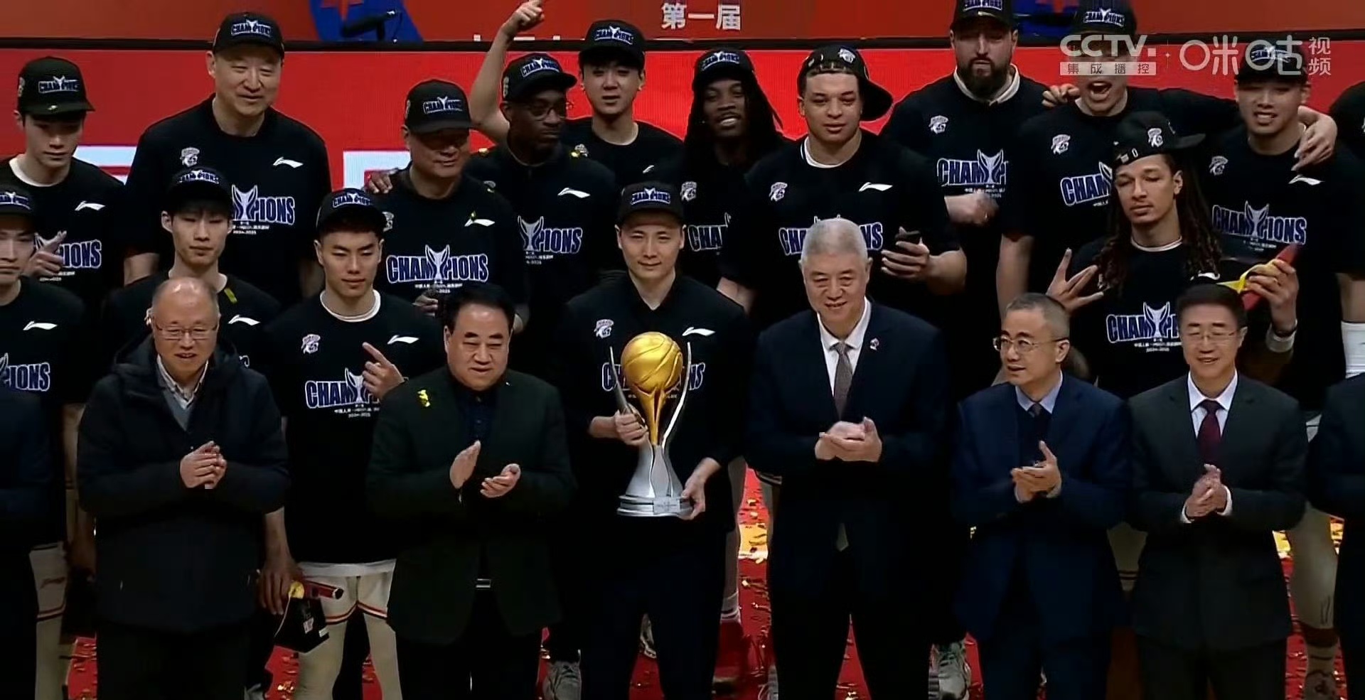 上海大鲨鱼再战辽宁,迎接全新挑战的简单介绍 上海大鲨鱼再战辽宁,迎接全新挑战的简单介绍