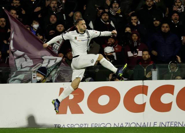 开云体育下载-皇家马德里主场小胜格拉纳达，保持胜利势头的简单介绍