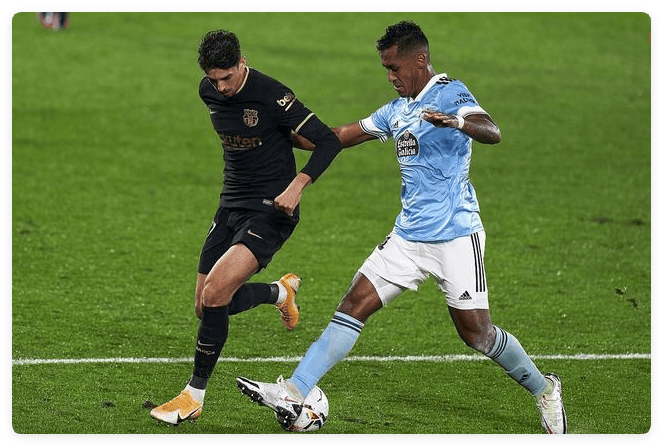 包含球员技术精湛展现实力,赛场上一触即发的词条 包含球员技术精湛展现实力,赛场上一触即发的词条