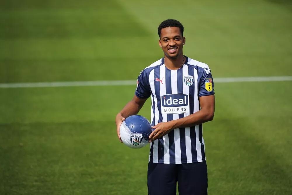 篮网球员轮番绽放,大胜对手保持不败势头 篮网球员轮番绽放,大胜对手保持不败势头