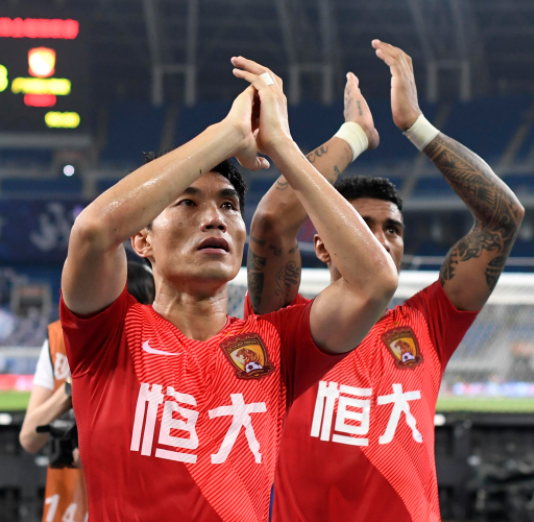 开云体育入口-恒大队在夺冠路上遭遇挑战,能否保持不败?