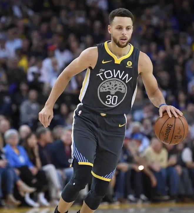 守住关键时刻球队终结对手反扑 守住关键时刻球队终结对手反扑