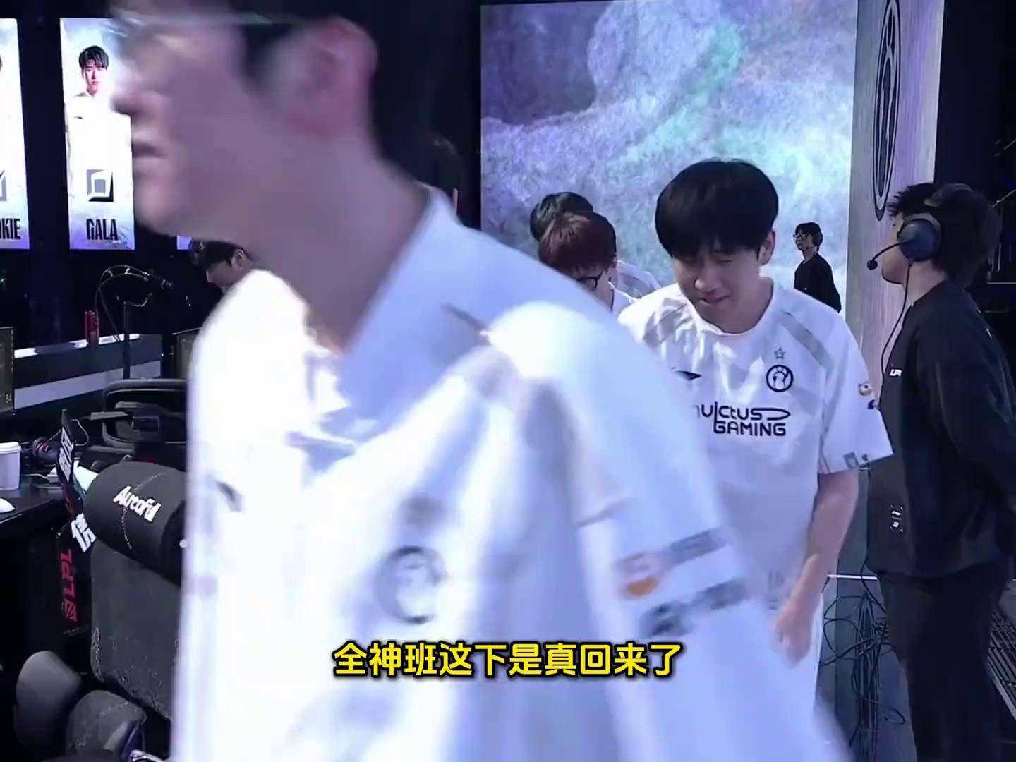 开云体育-关于JDG轻取GEN，Chovy开启传奇时刻峡谷大战淘汰赛，技惊四座的信息