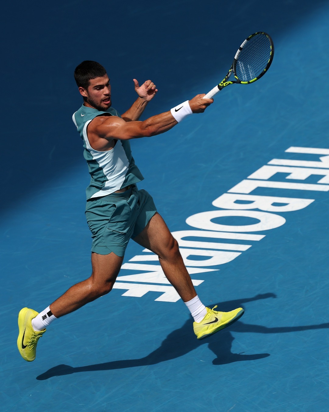 日本网球队鏖战世界网球队,德约科维奇打破历史纪录的简单介绍 日本网球队鏖战世界网球队,德约科维奇打破历史纪录的简单介绍