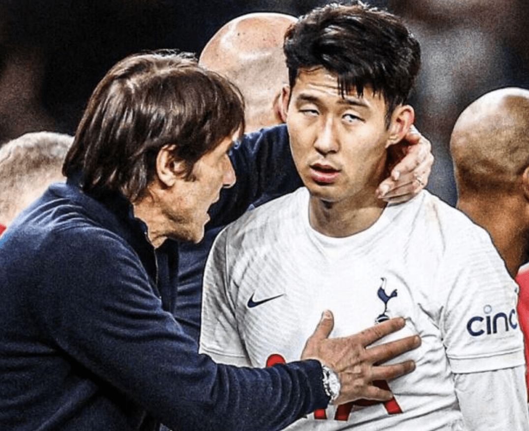 开云体育app-意大利鏖战阿森纳,乔瓦尼·雷纳完成帽子戏法的简单介绍