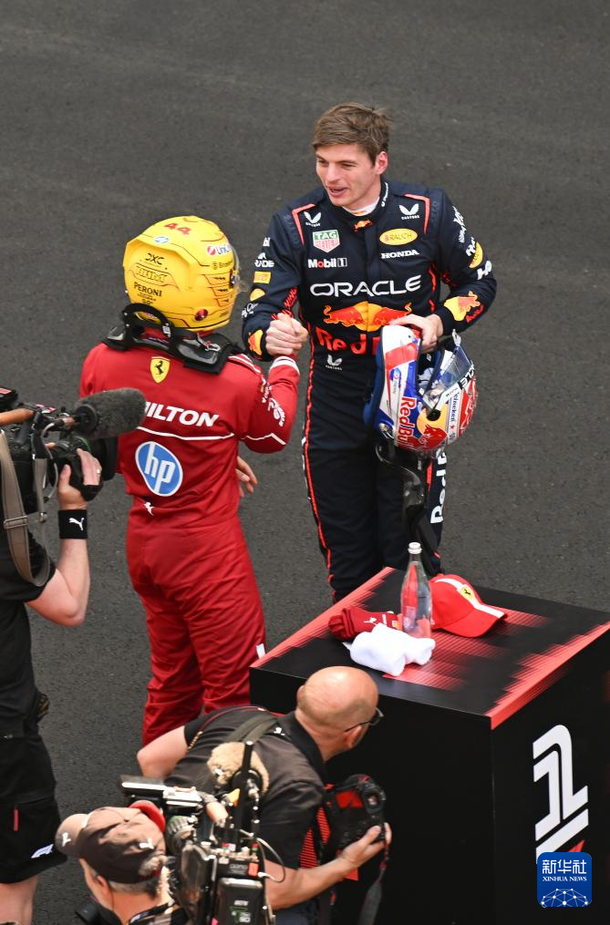 威廉姆斯险胜红牛车队,汉密尔顿关键制胜的简单介绍 威廉姆斯险胜红牛车队,汉密尔顿关键制胜的简单介绍